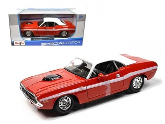 Maisto Metalni model autica 1:24 1970 Dodge Challeng 31263